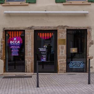 flocage-vitrine-bcca-caluire-80