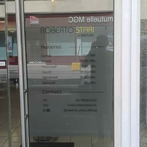 marquage vitrine commercial lyon-5