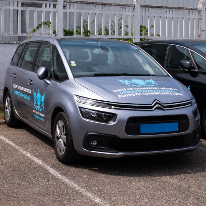 flocage-voiture-à-vénissieux-par-persecom-marquage-1